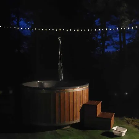 Aldeamento Turístico Wioslem W Hamaku Nad Wkra *